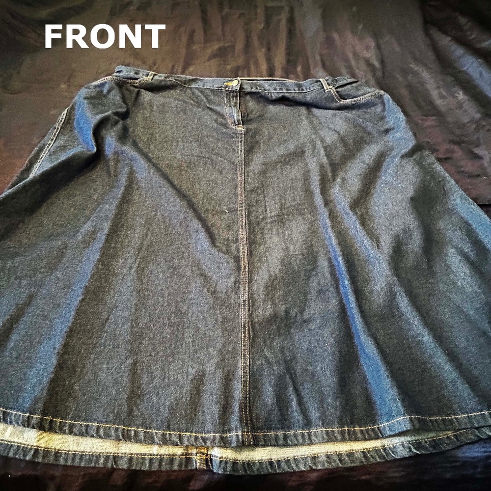 SKIRT, DENIM, DARK BLUE, SIZE 34W, 100% COTTON, FRONT & BACK POCKETS, FRONT FLY,